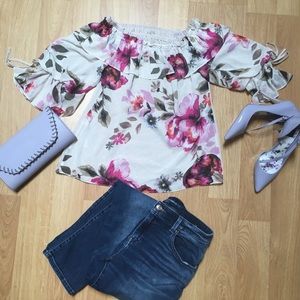 WHBM small floral blouse-worn on or off shoulders